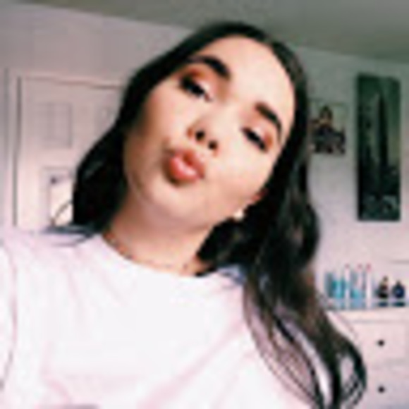 Meet your Posher, Tasha - Picture 1 of 1